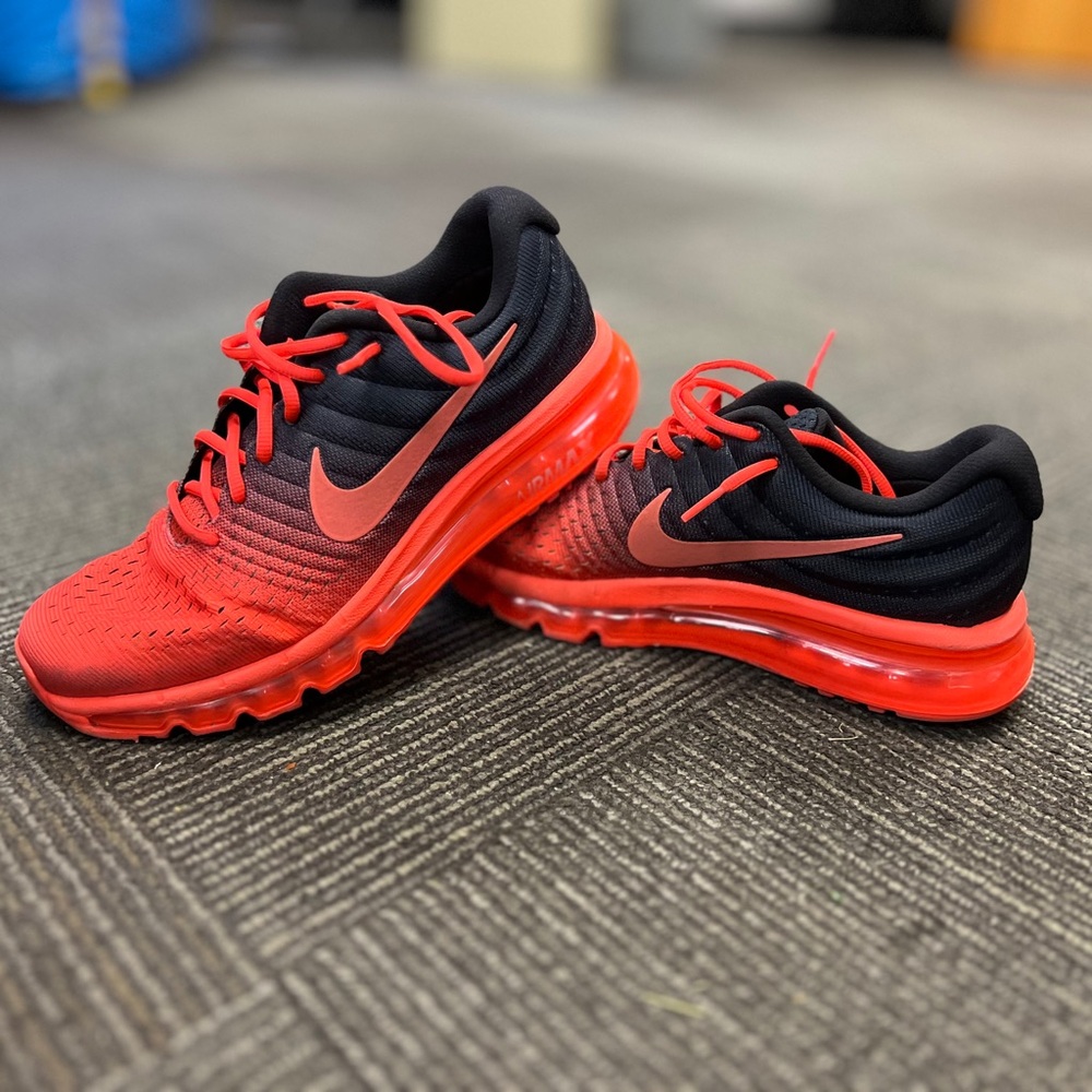 EUC Nike Air Max 2017 Bright Crimson/Total Crimson/Black (849559-600) Size 8.5